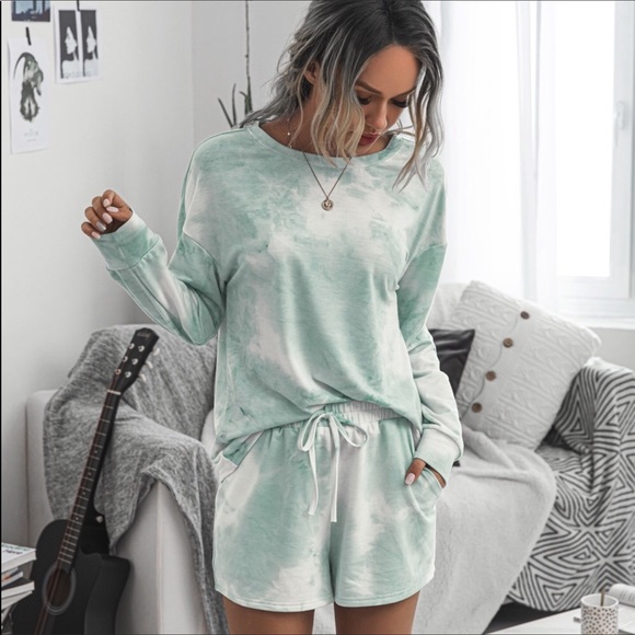 Tie dye lounge set-New in package - Picture 4 of 7